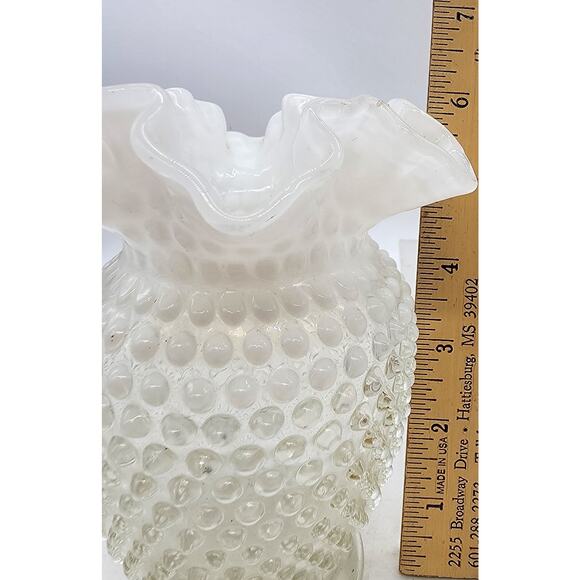 Vintage Fenton Opalescent Hobnail Pinched Ruffle Edged Vase - Picture 4 of 5